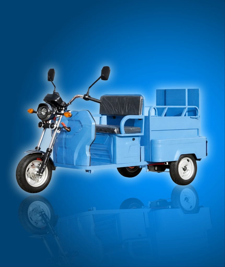 Xe điện ba bánh phục vụ vận chuyển nông sản tại ĐBSCL