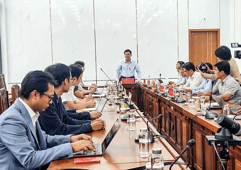 Ảnh tại buổi trao đổi